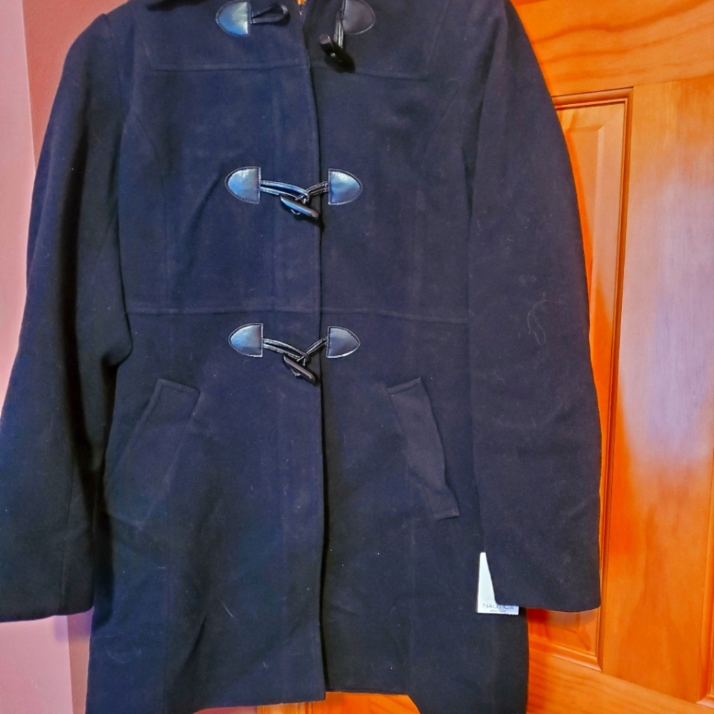 Black Nautica Toggle Button, Wool Blend zip,removable hood coat.  NWT Sz Medium